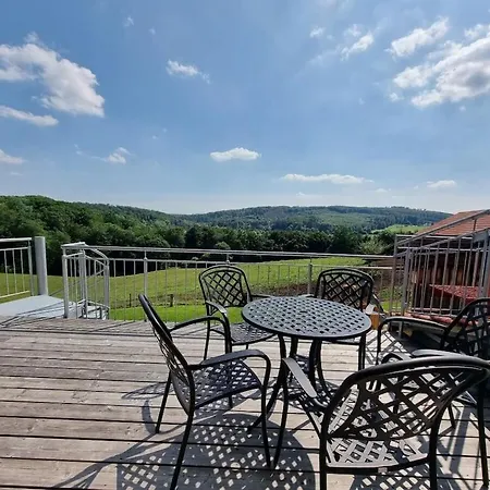 With 3 Bedrooms Holiday home Schieder